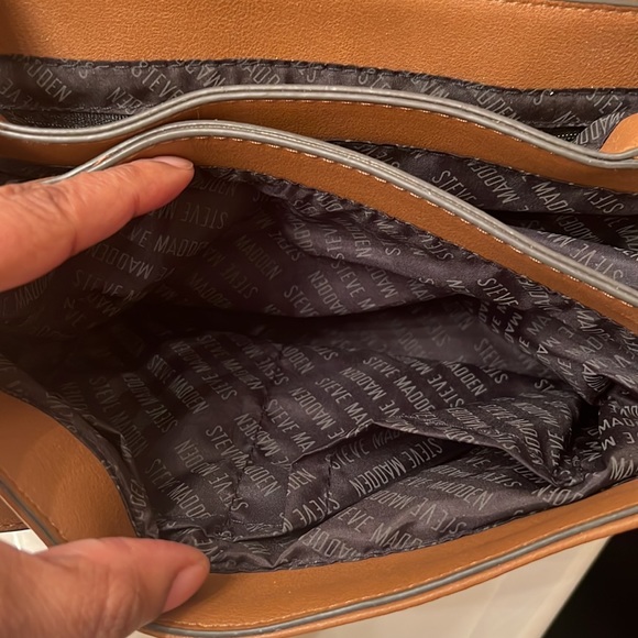 Steve Madden medium size crossbody handbag - Picture 4 of 13